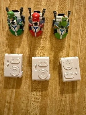 Super Mario Kart Wii - Mini Radio Control RC Coche Juguetes (3) no probado más extras Foto 1 de 4