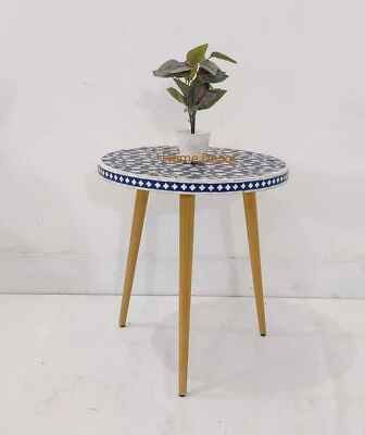 Mesa taburete redonda con incrustaciones de madreperla con patas doradas - Acento hecho a mano Foto 1 de 4