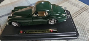 Burago Jaguar XK 120 Coupè (1948) verde scuro - Foto 1 di 5