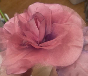 Vintage Seidenblume Organza 6" Pflaume Flieder Rose 1 Stck. Hergestellt in der Tschechoslowakei - Bild 1 von 4