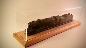 12" Long HO Scale Model Train Display Case, Oak Base - Picture 1 of 5