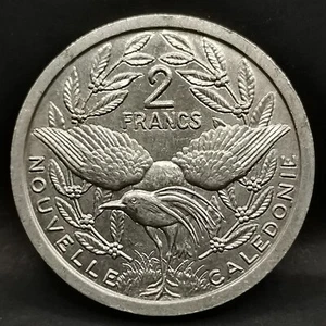 2 FRANCS IEOM 1995 NOUVELLE CALEDONIE 500000 Ex. - Picture 1 of 2
