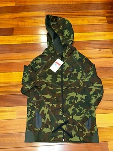 Nike Tech Fleece Youth Full Zip Jacket Kids Green Black Camo FN9118-010 Boys New - Picture 1 of 2