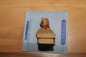 Oso de peluche Itty Bitty World con libros en tarjeta 1,5" etiqueta de precio antiguo de colección 1986 nuevo en caja - Imagen 1 de 8