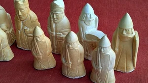 Medieval 4, Chess latex moulds.  - Picture 1 of 5