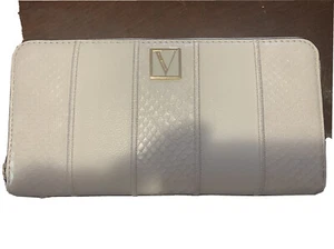 Victoria’s Secret Wallet (White) - Picture 1 of 11