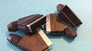 4x SCARTSTECKER zur Selbstmontage mit Lötkontakten schwarz 45 Grad Winkelanschl. - Picture 1 of 1