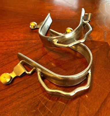 Nuevas espuelas de parachoques de barril de cuero tejedor niquelado para damas Foto 1 de 4