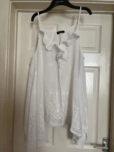 White Asymmetric top - Picture 1 of 6