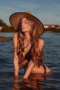 Impresión artística arriesgada foto modelo bikini niña morena 4x6 A970 - Imagen 1 de 1