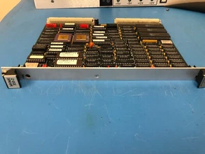 MVME333-2 MOTOROLA VME CPU BOARD 01-W3503B - Picture 1 of 3
