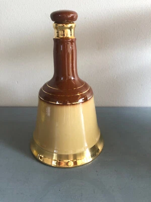 Bouteille Carafe forme Cloche en Céramique Bell's Old Scotch Whisky Ecosse - Photo 1/4