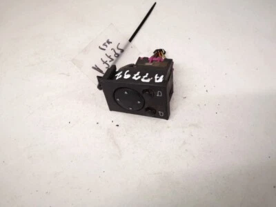 Interruptor de control del espejo retrovisor exterior Audi A6 1996 (interruptor del espejo retrovisor) 4 #1561337-51 Foto 1 de 4