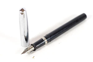 Sheaffers Fountain Pen Vintage Black & Silver Medium Tip Cartridge Pen - Picture 1 of 8