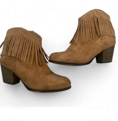 Botines Cathy Jean vintage con flecos talla 7 material hecho por el hombre. Cómodo. Tacón grueso.  Foto 1 de 4