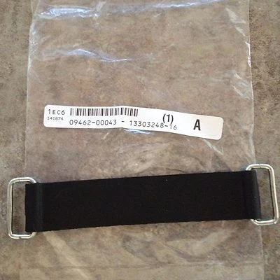 Резиновый ремень для крепления аккумулятора масляного бака Suzuki от оригинального производителя 09462-00043 TC TS GS 125 185  - Изображение 1 из 4