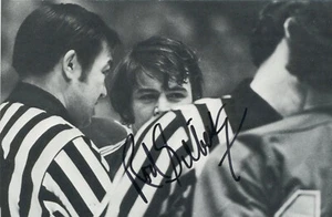 Foto de hockey de Rod Gilbert de los Rangers de Nueva York en blanco y negro 4 1/2 "x 6 1/2" - Imagen 1 de 1