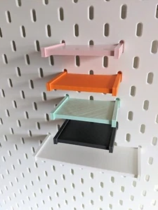 Estantes para Ikea Skadis Peg Placa Almacenamiento Contenedor Caja Estante Exhibición Soporte Reino Unido - Imagen 1 de 5