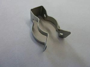 BAXI DUOTEC HEAT EXCHANGER FIXING CLIP 5114690 BRAND NEW FREE POSTAGE - Picture 1 of 1