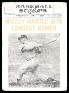 MANTLE HITS HOMER MÁS LARGO 1961 NU-CARD SCOOPS #422 MICKEY POBRE DESVANECIDO *TPHLC-3926 - Imagen 1 de 2