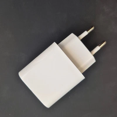 Avizar? Choetech? Apple?  USB-C Power Delivery Adapter 20W Netzteil ohne OVP - Bild 1 von 4