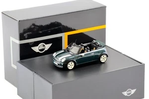 1:43 Minichamps Mini Cooper R52 Cabrio British Racing verde VERSIONE CONCESSIONARIA - Foto 1 di 4