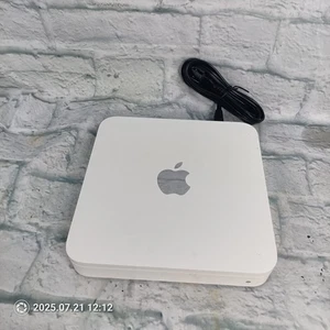 Apple AirPort Time Capsule 1TB | 3rd Generation A1355 | Wireless Router | a11 - Picture 1 of 4
