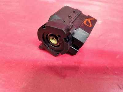 02-08 Mini Cooper Base / S Coupe / Convertible Steering Column Ignition Switch - Image 1 of 4