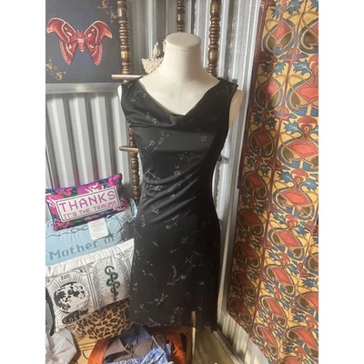 Vestido Jodi Kristopher Negro Floral Sin Mangas Dobladillo Transparente Fiesta Cóctel Foto 1 de 3