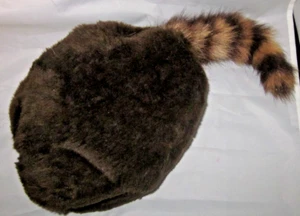 Vtg Real Coonskin Cap Rabbit Skin & Raccoon Tail Med.Globecraft dist.CAN - Picture 1 of 8