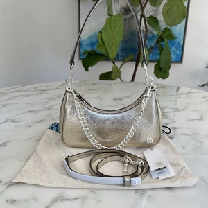 BORSA A TRACOLLA NUOVA CON ETICHETTE TORY BURCH 151 MERCER METALLIZZATA PICCOLA MEZZALUNA ORO - Foto 1 di 19