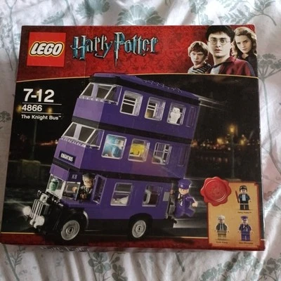 LEGO Harry Potter: The Knight Bus (4866) - Image 1 of 4