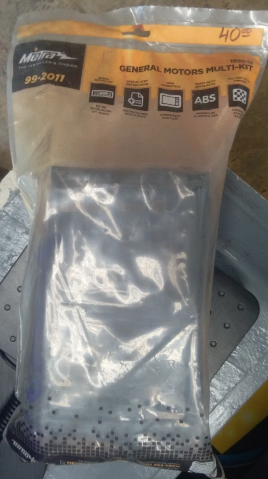 Kit de tablero de instalación DIN simple/doble Metra 99-2011 1990+ vehículos GM/Suzuki Foto 1 de 1