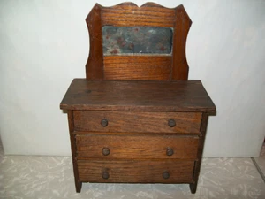 Vintage 1909 Salesman Sample Dresser Bureau Dollhouse.Mirror.Lable.Miniature.NR!