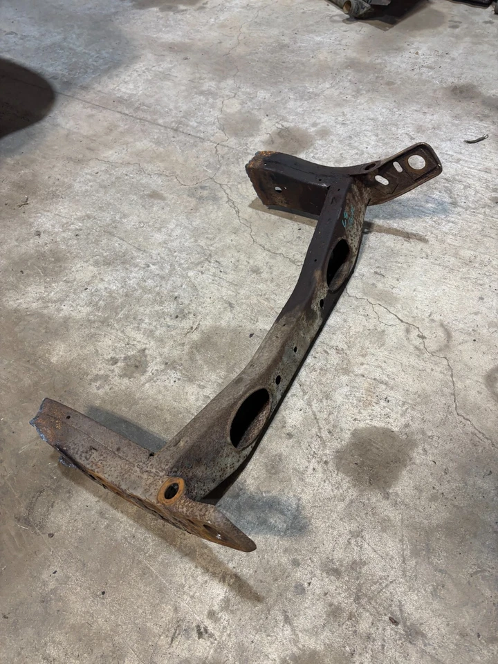 Ford Galaxy Country Squire Ltd 1965 1968 Mercury cuadro delantero bocinas travesaño Foto 1 de 4