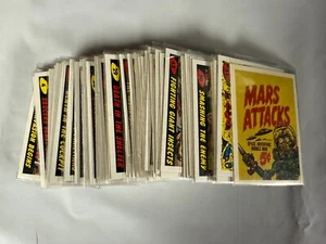 Topps Mars Attacks Heritage 2012 Full Set 56 Cards Including Checklist + Wrapper - Picture 1 of 4