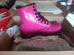 Dr Martens 1460 W Hot Pink Patent Leather 18 eye Boots Women's SZ 7 new - Picture 1 of 4