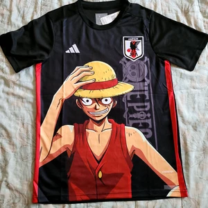 Rara Maglia Calcio Giappone Concept One Piece Rufy Edizione Anime S,M,L,XL,XXL - Foto 1 di 27
