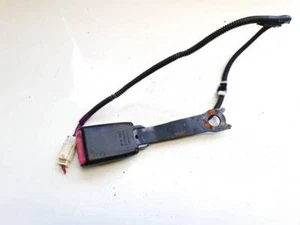 Toyota Prius 2013 Seat belt holder (Seat belt Buckle) front right  #2064237-12 - Bild 1 von 9