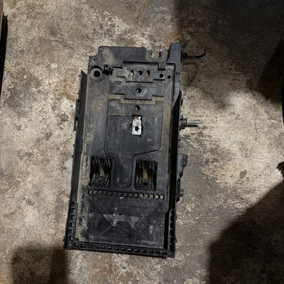 Soporte de montaje para bandeja de batería Ford Fusion 2013-2020 OEM DG9310723A Foto 1 de 2