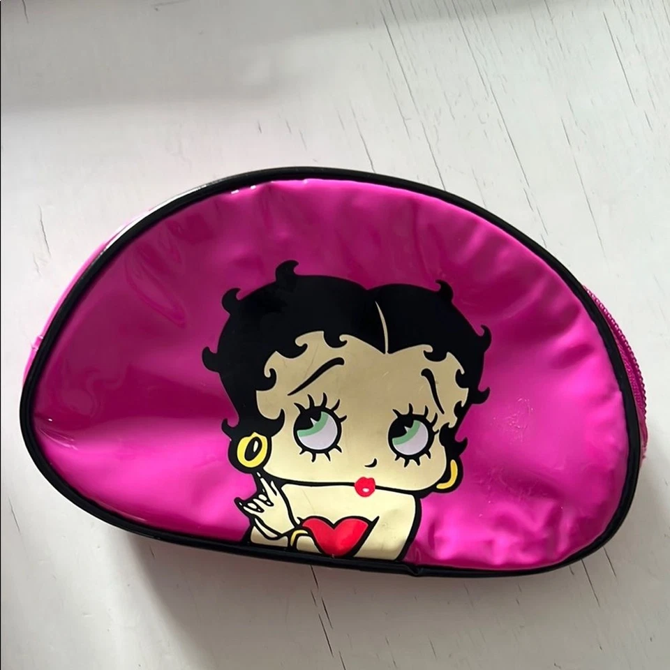 Betty Boop 2005 Pink PVC Cosmetics Bag Coin Purse Retro Collectible - Image 1 of 3