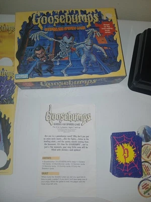 Vintage 1995 GOOSEBUMPS SHRIEKS & SPIDERS  Board Game See Description - Image 1 of 4