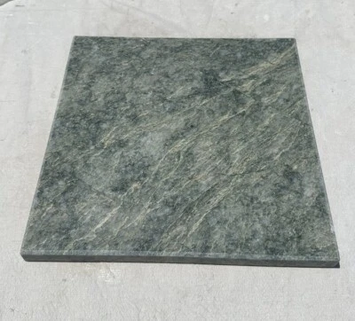 Tabla de cortar de granito verde personalizada Foto 1 de 4