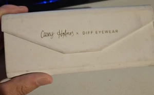 Casey Holmes Eyewear case with Cheetah cleaning towel preowned - Picture 1 of 6