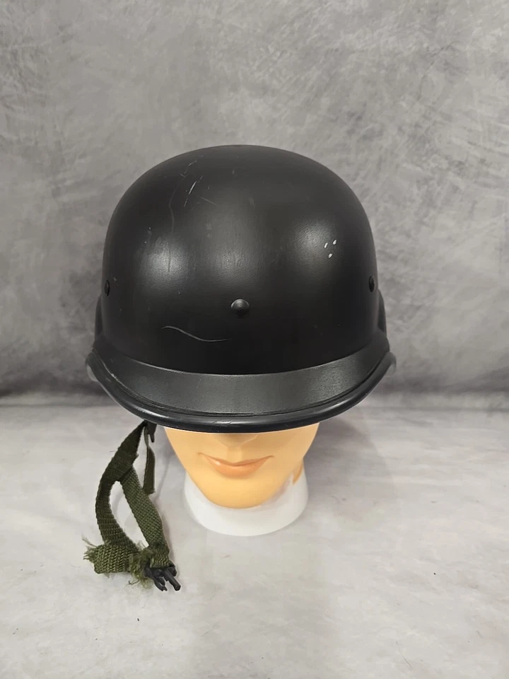 Capacete de plástico para fantasia grande ajustável preto - Imagem 1 de 4