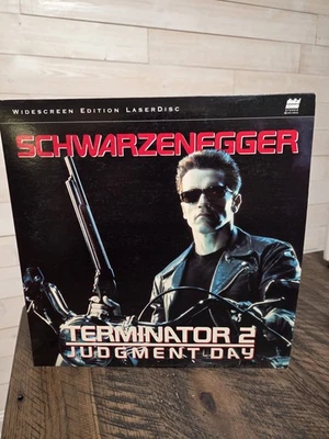 Terminator 2 Judgement Day (1991) Widescreen 2 Disc Edition Laserdisc - Image 1 of 4