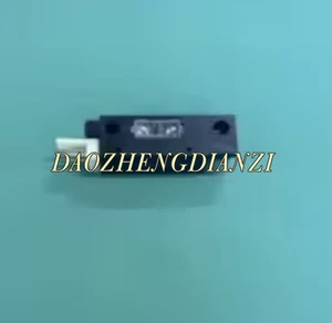 1 Stück gebraucht für reflektierende Lichtschranke EE-SPY415 Lichtschranke - Bild 1 von 3