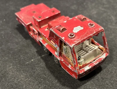 Matchbox Super Kings 1972 no. Camión de bomberos K-9 rojo sin escalera/ventanas Foto 1 de 4