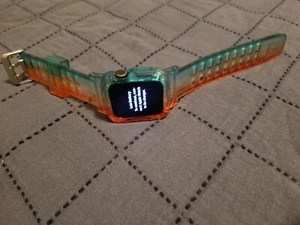 Apple Watch SE A2351 GPS 40MM Silver Aluminum NOT WORKING - Picture 1 of 7