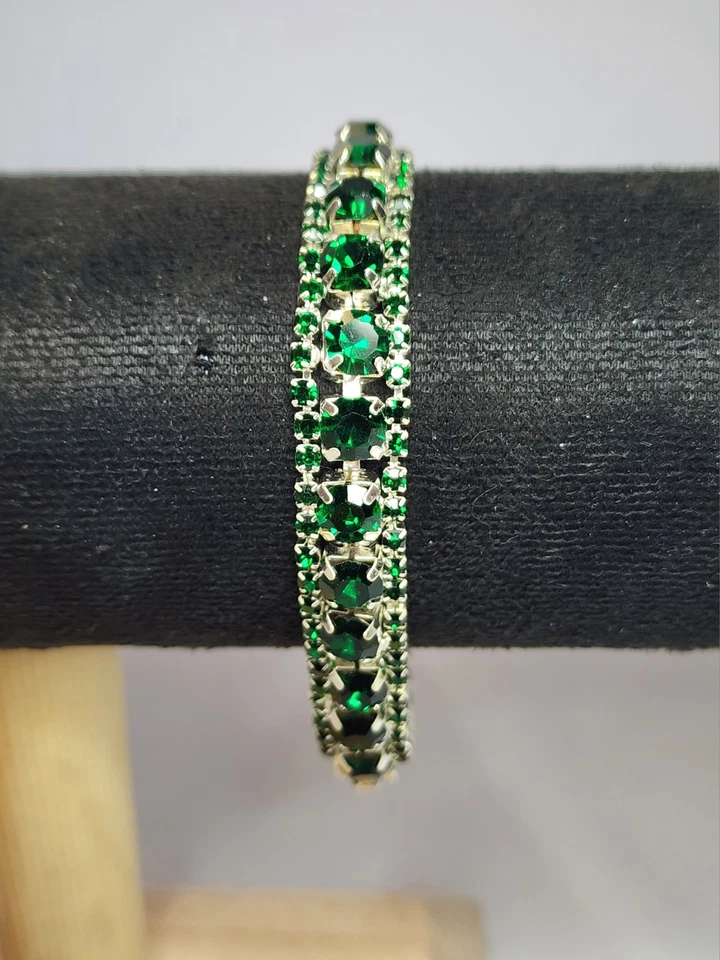 翡翠绿色银色手链 尺寸 7 — 第 1/4 张图片